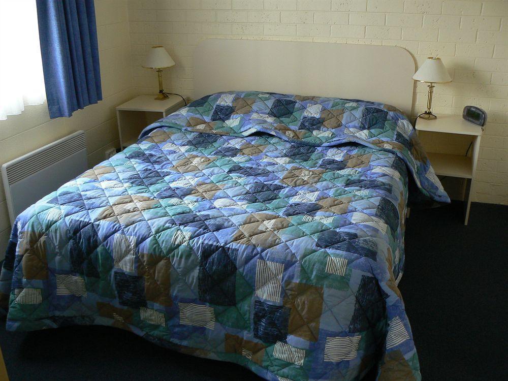 Allambi Holiday Apartments Lakes Entrance Exterior photo