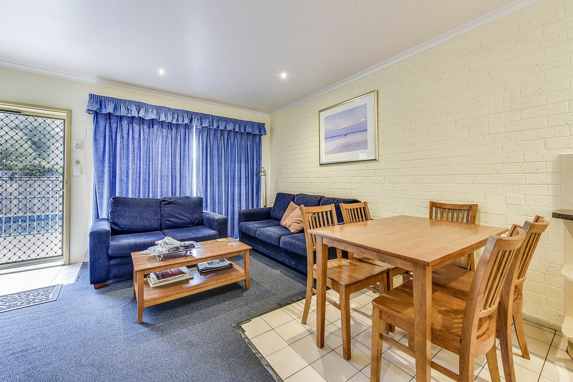 Allambi Holiday Apartments Lakes Entrance Exterior photo